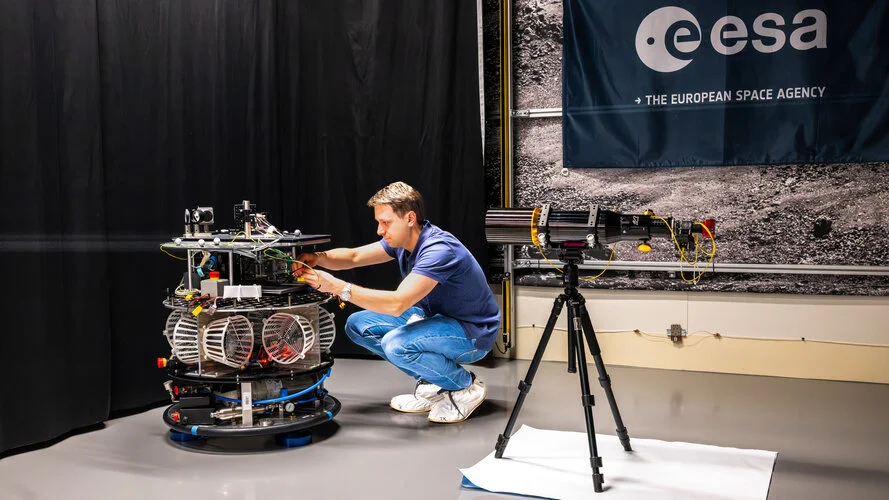 a-new-era-of-stellar-observation-dawns-as-esa-tests-precision-pointing-system-for-cubespec-mission