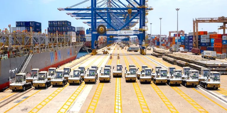 dp-world-strengthens-brazils-trade-gateway-with-new-electric-fleet-at-the-port-of-santos