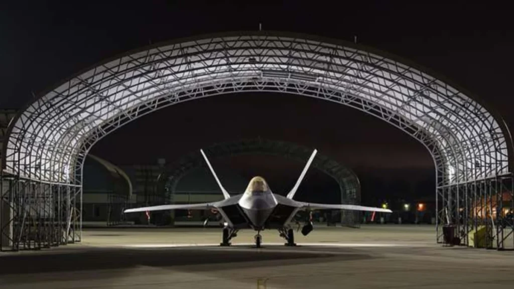 lockheed-martin-f-22-raptor-the-unmatched-air-superiority-fighter-that-continues-to-define-modern-combat-aviation