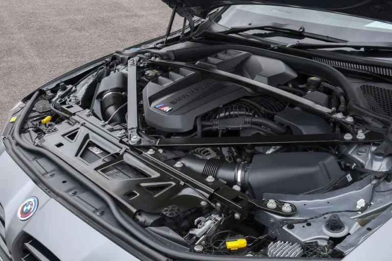 next-petrol-bmw-m3-breaks-cover-and-it-could-offer-a-manual-box