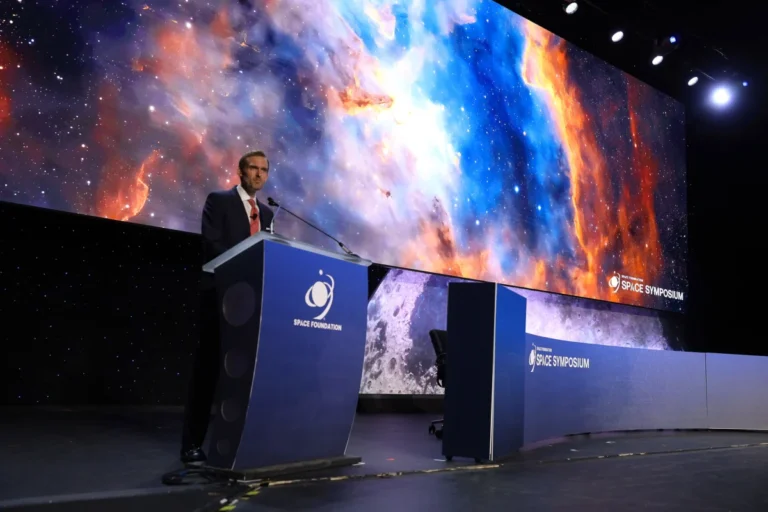 office-of-space-commerces-new-authorization-framework-should-balance-innovation-with-safety-lawmakers-say