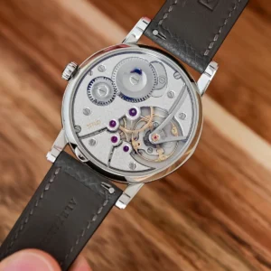 alexandre-martin-launches-debut-timepiece-the-elegant-1965-signalling-the-arrival-of-a-promising-new-independent-watchmaker
