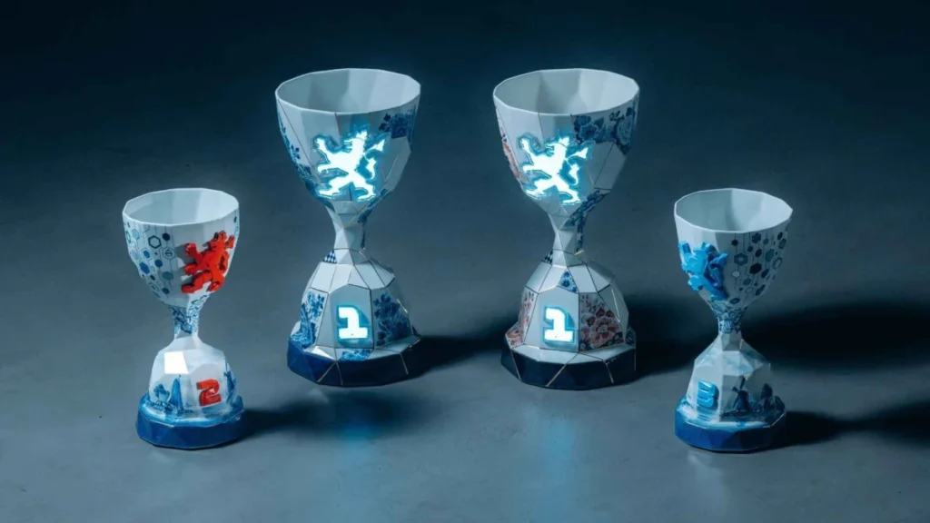 anouk-wipprecht-brings-delft-blue-to-life-and-light-for-the-final-dutch-grand-prix