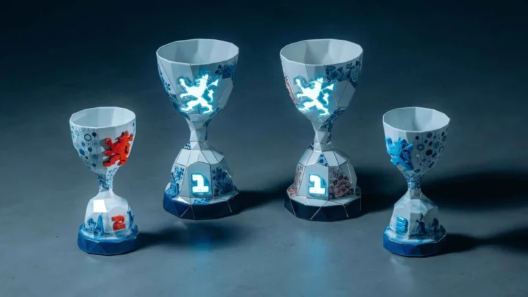 anouk-wipprecht-brings-delft-blue-to-life-and-light-for-the-final-dutch-grand-prix