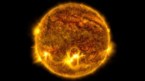 augusts-celestial-spectacle-a-month-of-eclipses-meteors-and-a-dazzling-venus