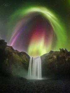 aurora-over-fall-a-spectacle-of-celestial-light-and-earthly-wonder