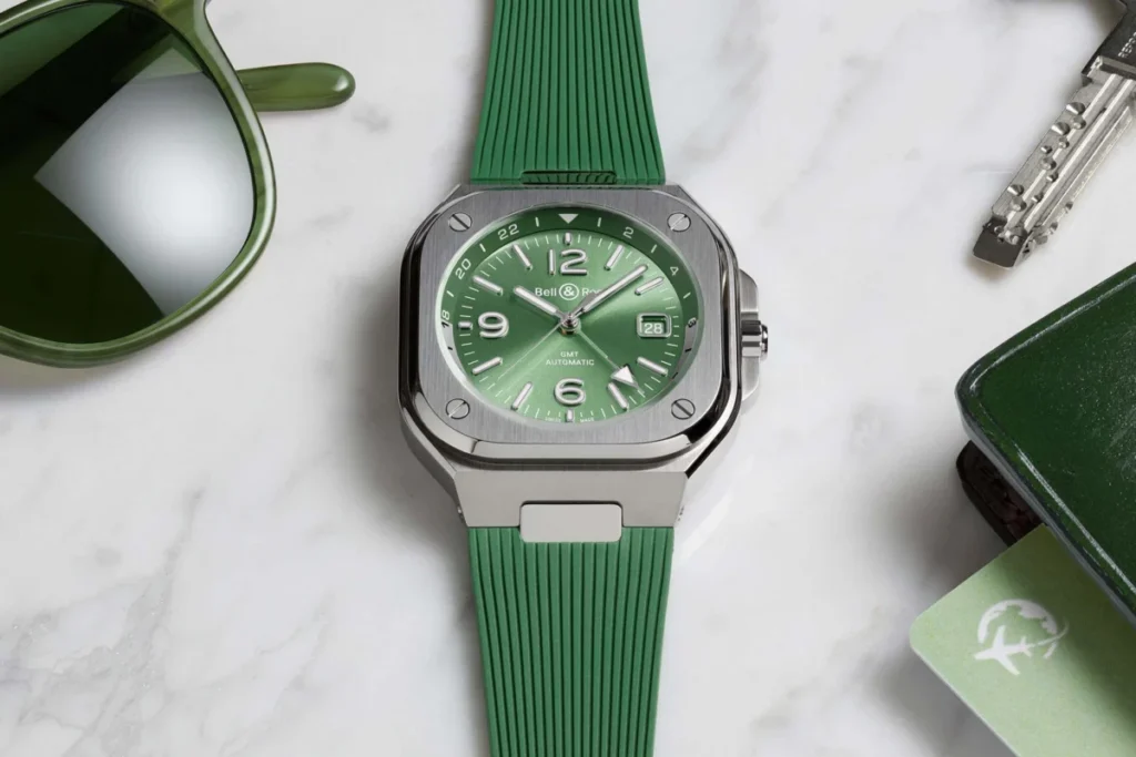 bell-ross-br-05-gmt-green-steel-a-sophisticated-evolution-of-the-urban-travelers-watch