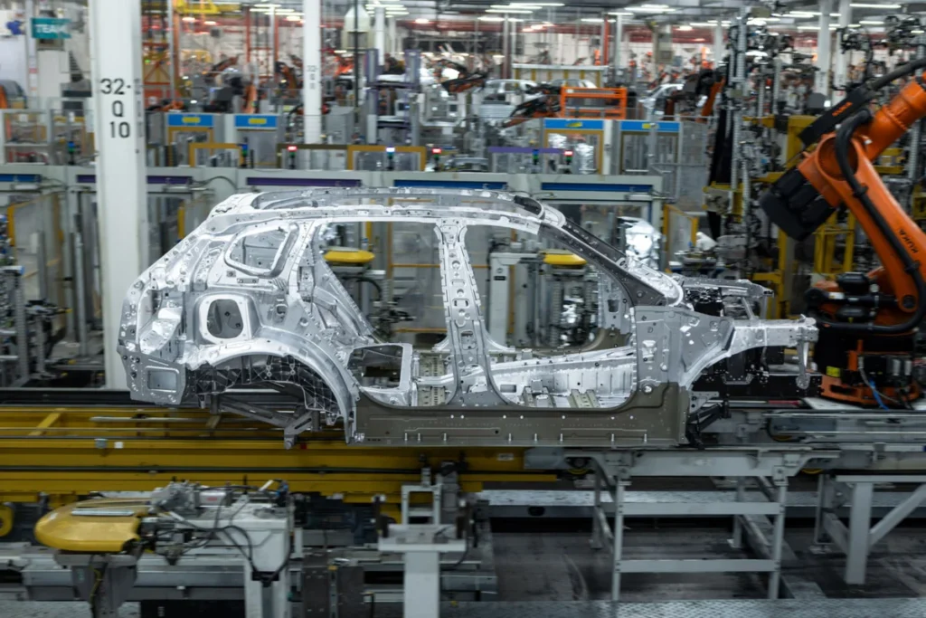 beyond-the-tailpipe-bmws-holistic-approach-to-greener-automotive-manufacturing