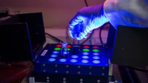 cambridge-researchers-unveil-light-powered-technique-to-revolutionize-drug-development-promising-faster-and-greener-medicine-design
