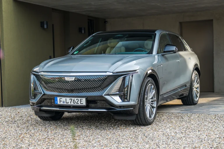 2024 Cadillac LYRIQ