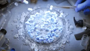 innovative-chemical-process-converts-mixed-plastic-waste-into-high-purity-hydrogen-fuel-while-capturing-carbon-emissions