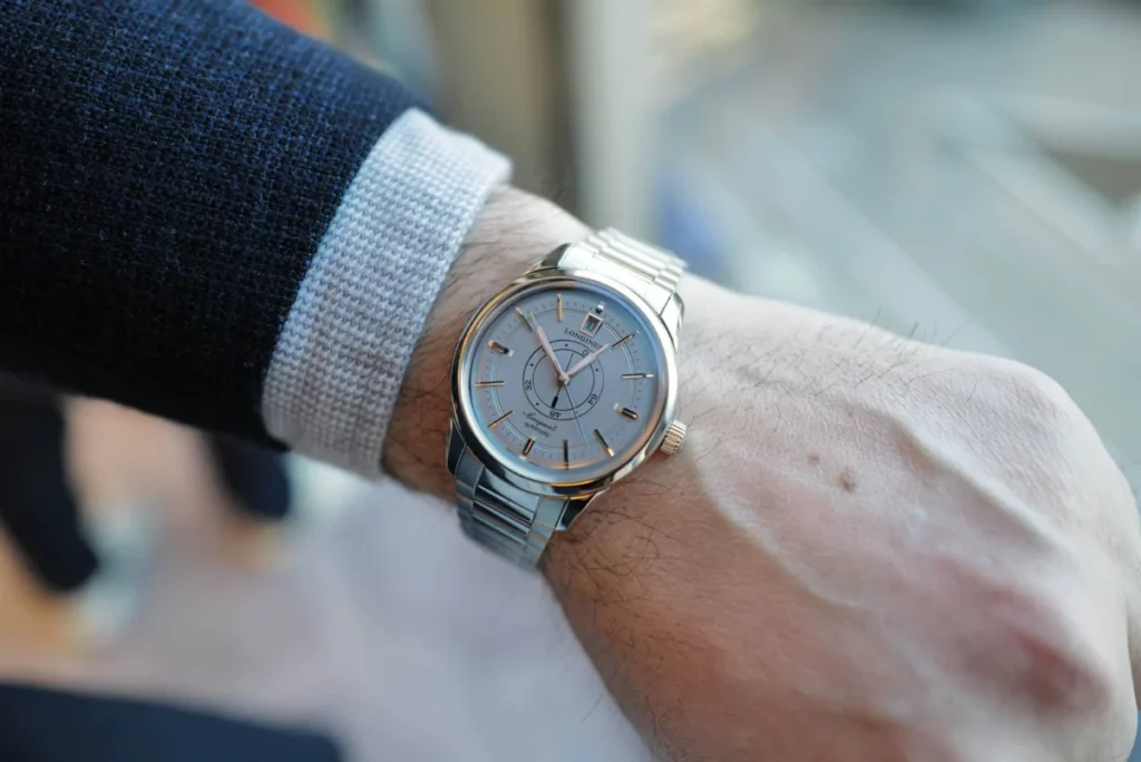 longines-continues-strong-2024-with-striking-new-conquest-heritage-central-power-reserve-in-light-blue