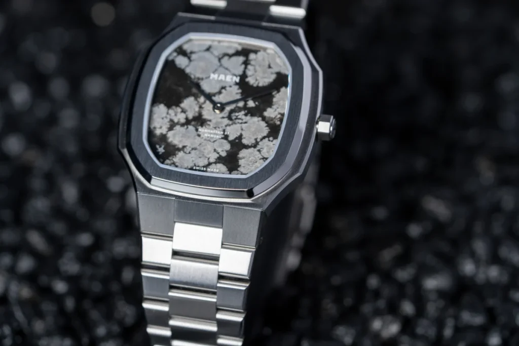 maen-unveils-manhattan-37-ultra-thin-with-exclusive-stone-dial-editions
