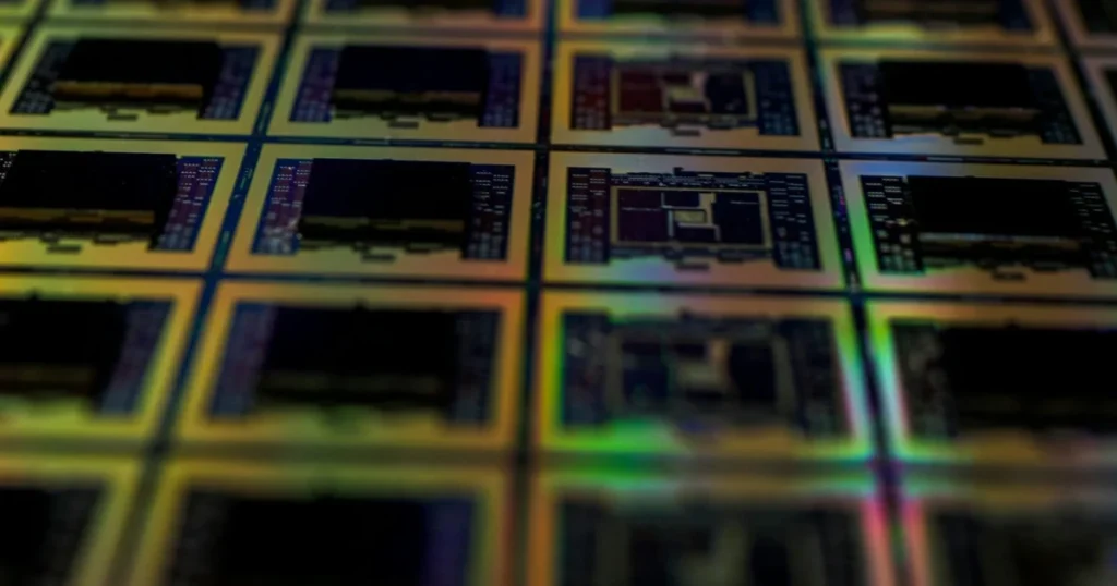 mastering-the-microclimate-environmental-control-as-the-bedrock-of-semiconductor-and-sensor-enclosure-fabrication