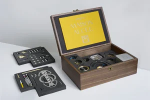 mbf-and-maison-alceee-unveil-nostromo-a-diy-mechanical-desk-clock-inspired-by-extraterrestrial-design