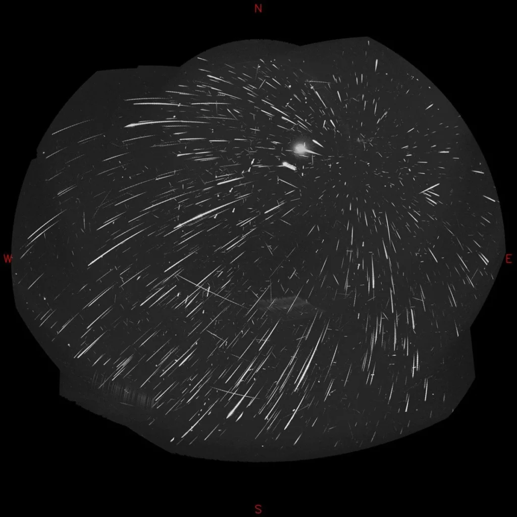 perseid-peak-illuminates-the-night-sky-a-celestial-spectacle-captured-in-all-sky-view