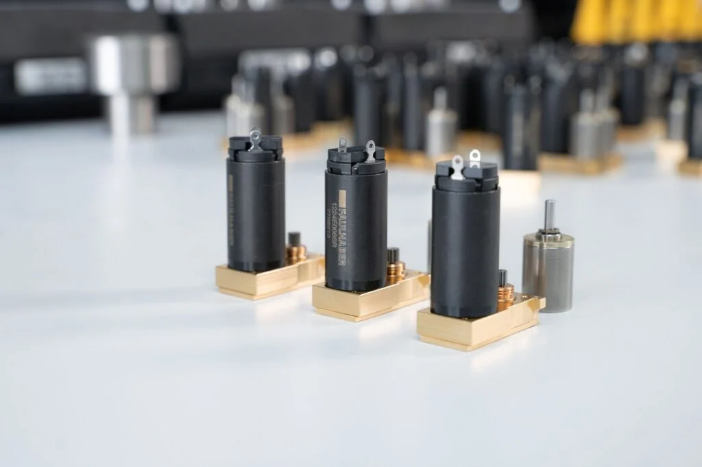 the-critical-imperative-of-custom-gearbox-design-optimizing-performance-in-specialized-applications