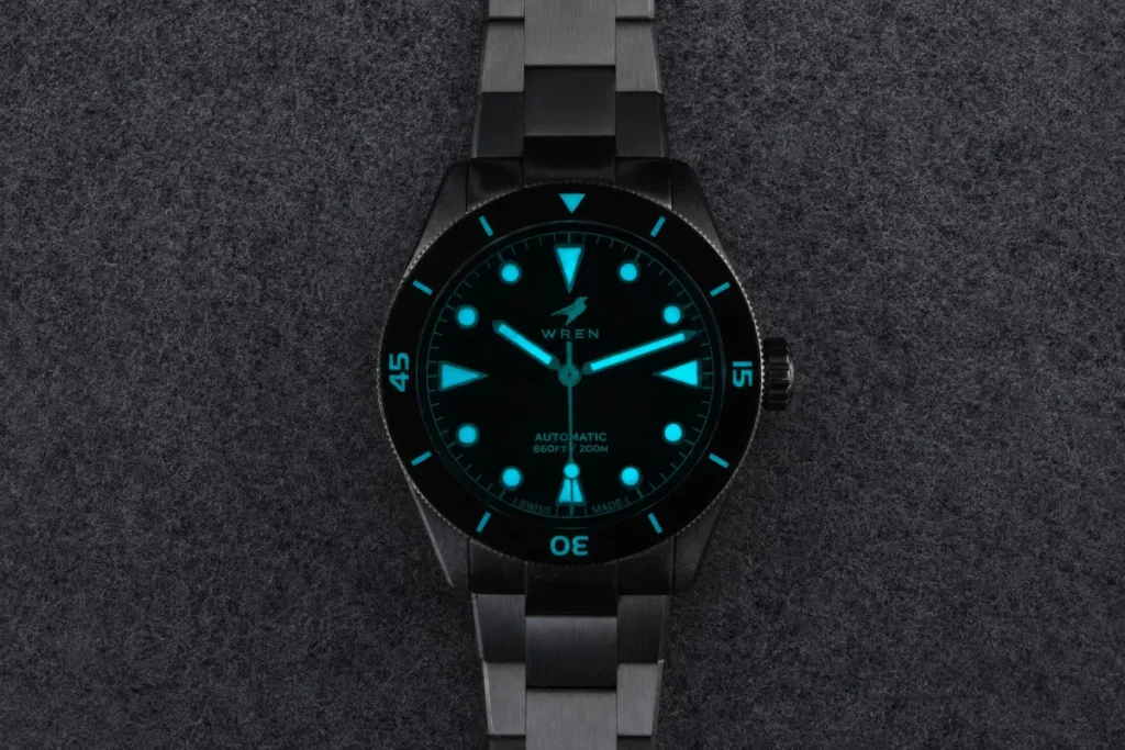 the-wren-diver-one-abyss-embracing-the-profound-darkness-of-the-deep-sea-with-groundbreaking-materials