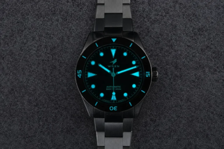 the-wren-diver-one-abyss-embracing-the-profound-darkness-of-the-deep-sea-with-groundbreaking-materials