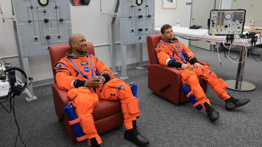 artemis-ii-pioneers-victor-glover-and-reid-wiseman-transition-to-emeritus-status-at-nasa-lending-invaluable-experience-to-future-lunar-missions