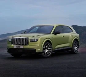 bentley-unveils-torcal-an-876-hp-electric-suv-poised-to-redefine-luxury-and-performance