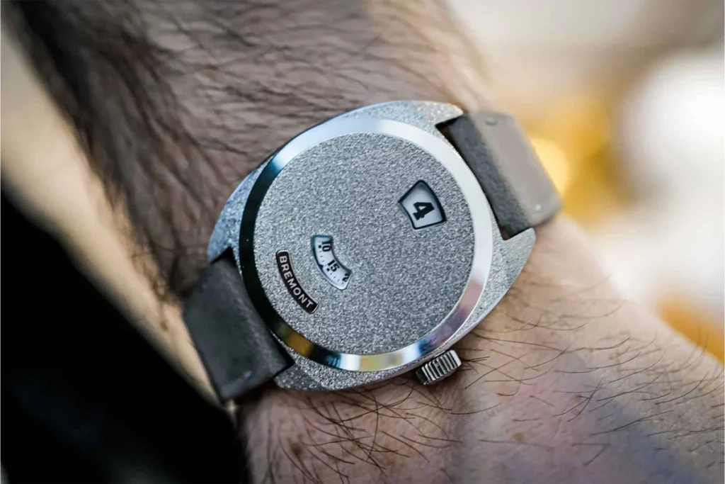 bremont-terra-nova-35mm-jumping-hour-watches-mark-a-significant-evolution-in-the-brands-post-rebrand-strategy