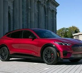 ford-recalls-86-mustang-mach-e-crossovers-due-to-potentially-hazardous-battery-software-glitch