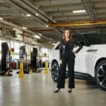 general-motors-audacious-ev-bet-a-gamble-against-the-hybrid-tide