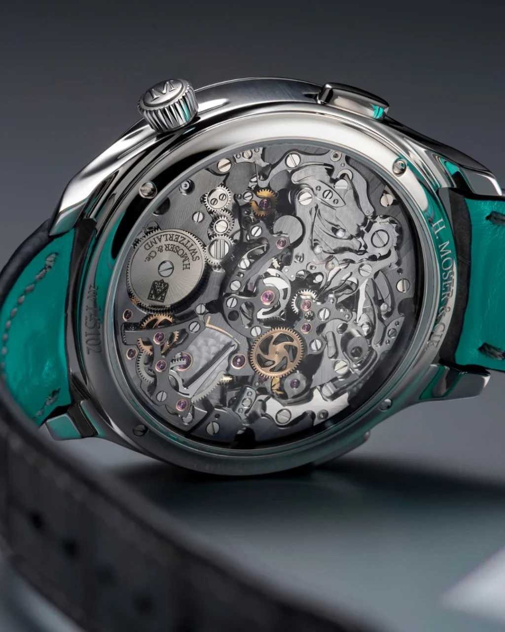 h-moser-cie-endeavour-flyback-chronograph-dual-time-date-ref-1730-1200-redefines-complication-with-understated-elegance