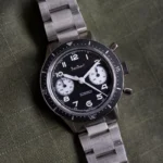 hanhart-415-es-reverse-panda-a-modern-chronograph-with-deep-historical-roots