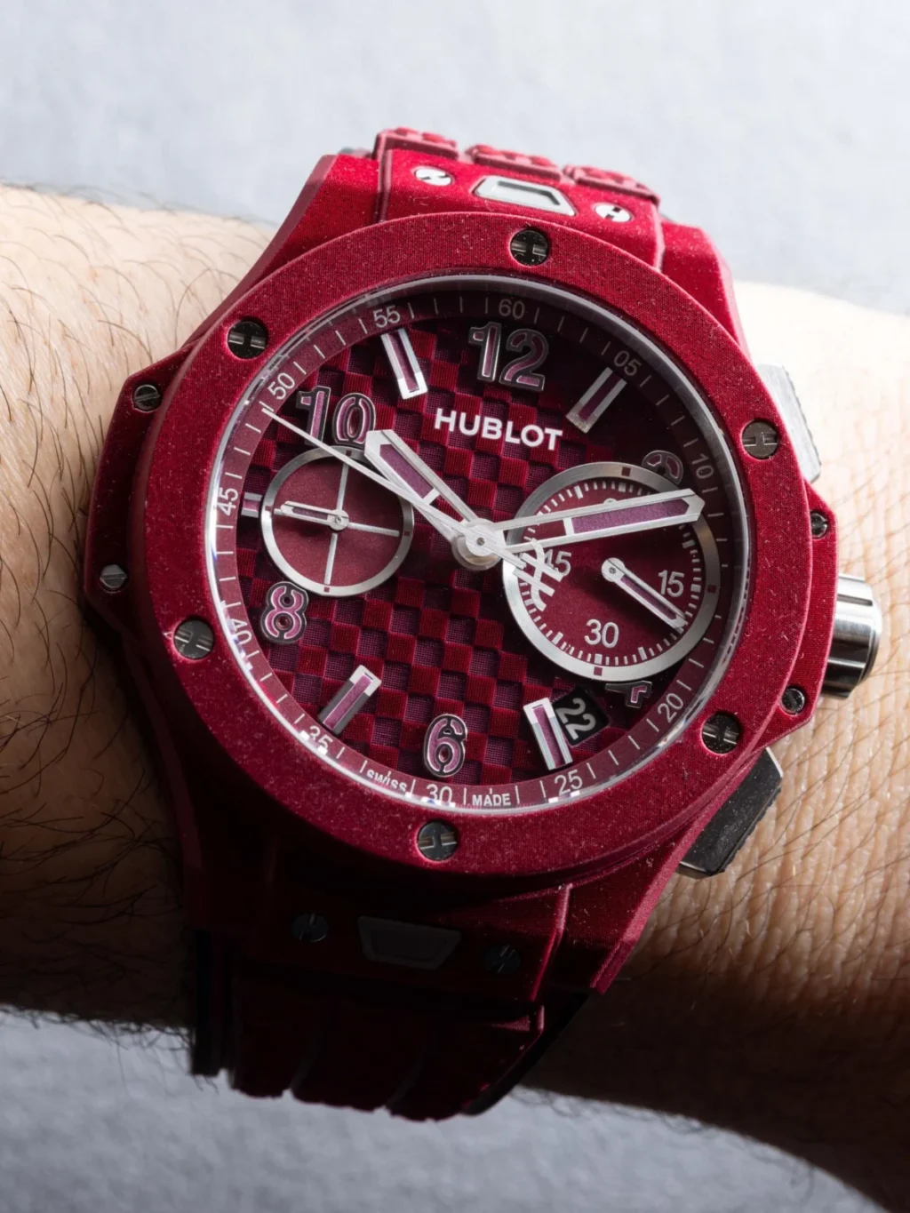 hublot-unveils-soft-touch-big-bang-original-redefining-tactile-luxury-in-timekeeping
