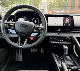 hyundais-steering-wheel-wants-to-smell-your-breath