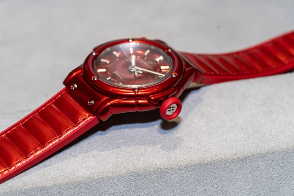 jeff-koons-and-hublot-unveil-audacious-timepieces-a-fusion-of-art-innovation-and-iconic-design