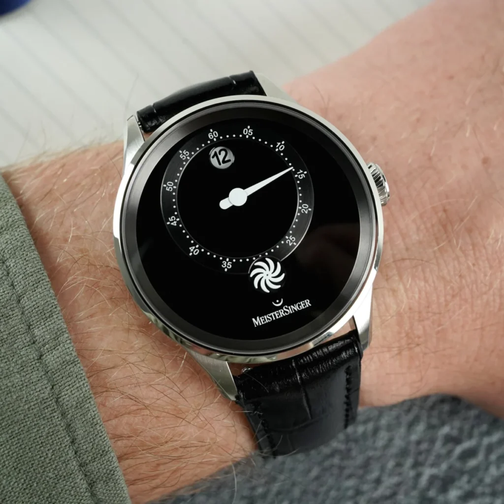 jumping-hour-watches-a-renaissance-of-mechanical-ingenuity-showcased-at-geneva-watch-days
