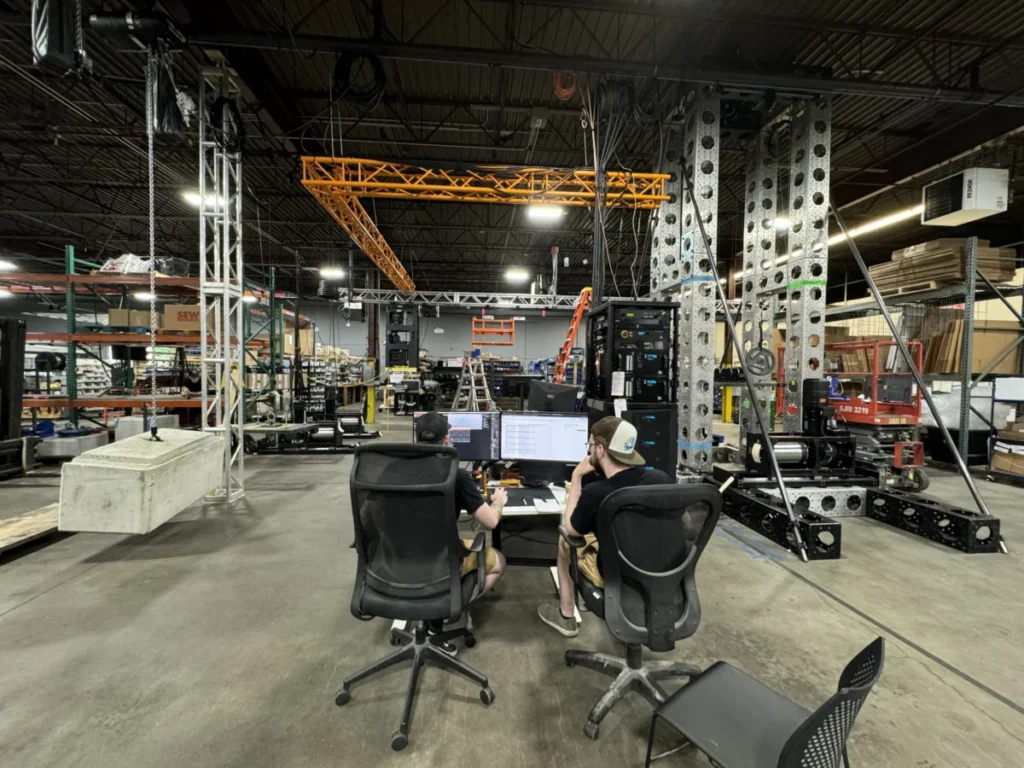 motion-control-ic-elevates-stage-automation-for-creative-conners