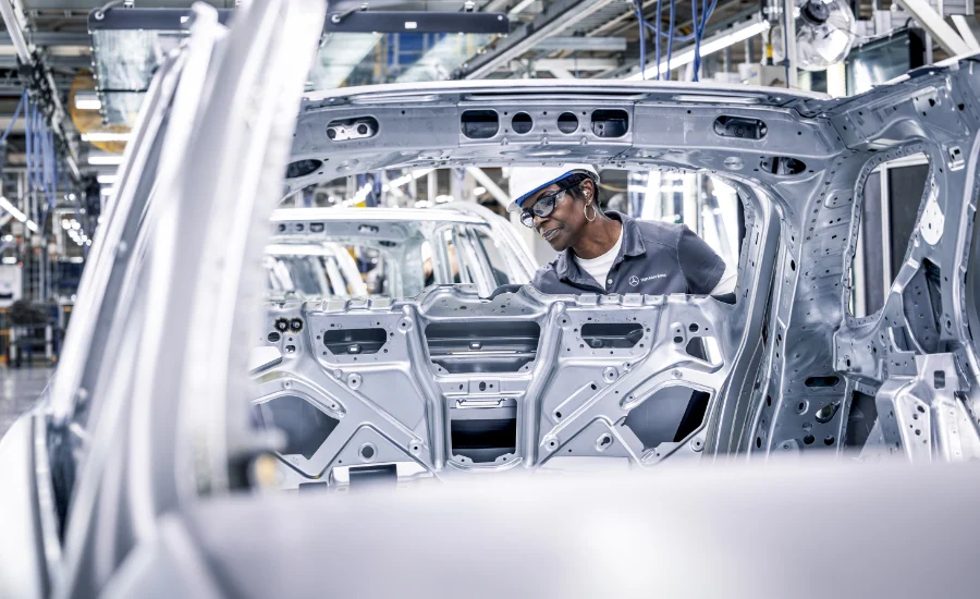 Neuer Mercedes-Benz GLE und neuer Mercedes-Benz GLS: Weltpremieren im Rahmen der Feierlichkeiten zum fünfmillionsten Fahrzeug aus dem Mercedes-Benz Werk TuscaloosaWorld premieres of new GLE and GLS marked by five-millionth model assembled at MBUSI in Tu