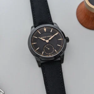 schwarz-etienne-1902-petite-seconde-heure-doree-black-dlc-titanium-unveiled