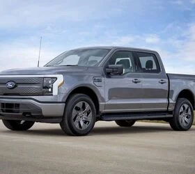 the-ford-f-150-lightning-battery-swap-a-complex-mechanical-feat-demanding-professional-rigging