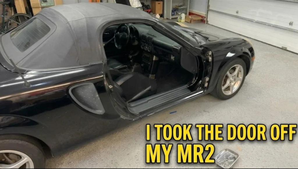 a-toyota-mr2-spyder-receives-a-cosmetic-overhaul-with-a-salvage-yard-door-replacement