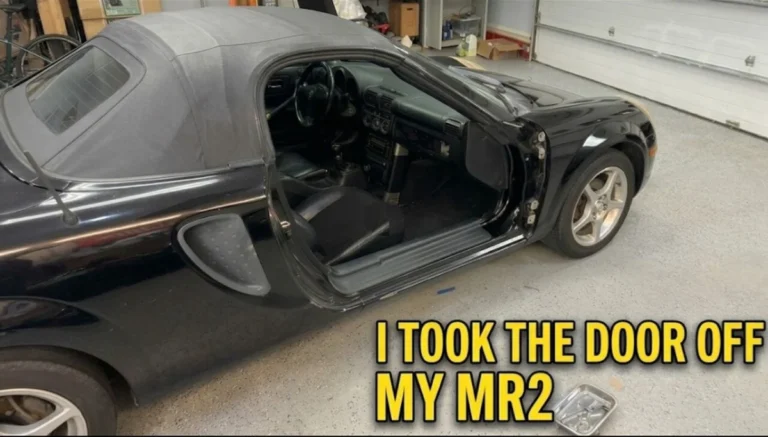 a-toyota-mr2-spyder-receives-a-cosmetic-overhaul-with-a-salvage-yard-door-replacement