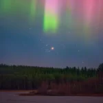 cosmic-confluence-mars-aligns-with-beehive-cluster-amidst-dazzling-aurora-display