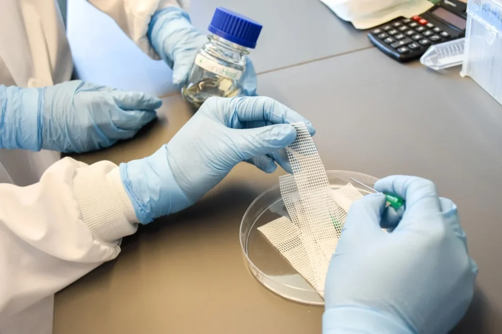mit-spinoff-sanaheal-revolutionizes-surgical-tissue-repair-with-bioadhesive-technology-promising-enhanced-patient-safety-and-efficiency