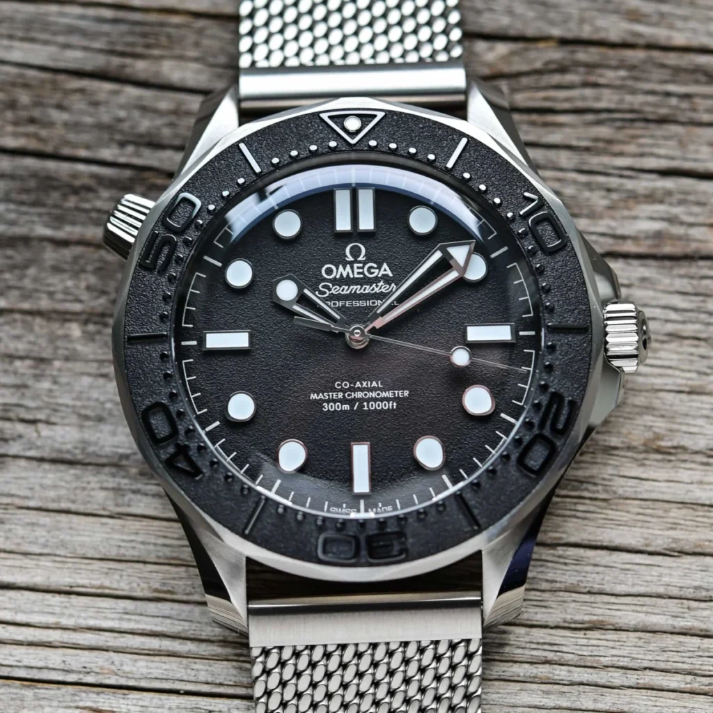 omega-seamaster-diver-300m-james-bond-and-spectre-collection-unveiled-on-james-bond-day