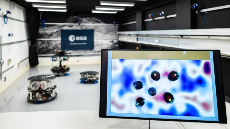 star-bots-team-at-esa-academy-pioneers-virtual-and-real-robot-swarm-for-space-debris-mitigation