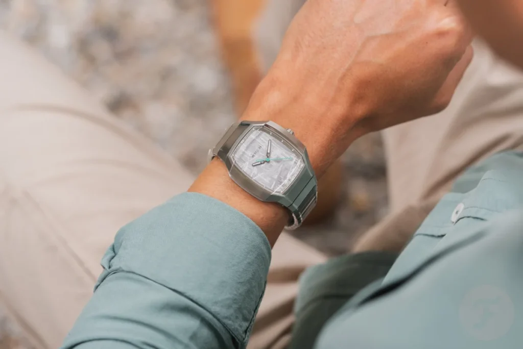 the-wren-vessel-a-bold-leap-into-the-future-of-integrated-bracelet-sports-watches