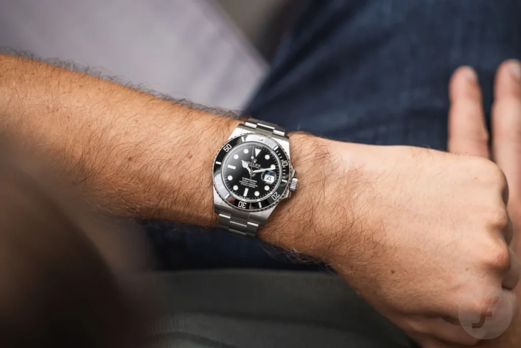 tudor-pelagos-39-vs-rolex-submariner-a-tale-of-two-dive-watches-two-distinct-philosophies