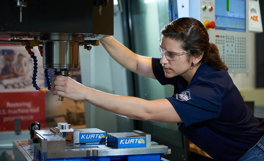 u-s-manufacturing-maintains-strong-expansion-amid-surging-costs-and-persistent-supply-chain-disruptions-in-september